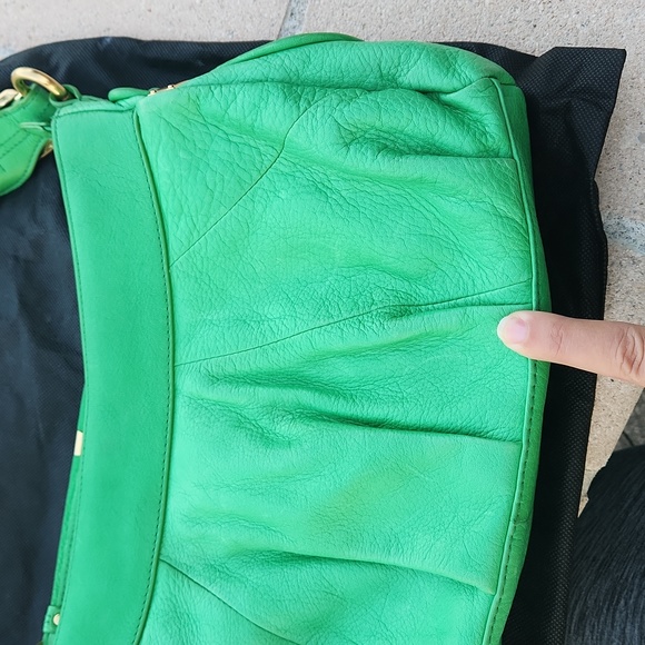 B Makowsky Genuine Leather Shoulder Bag - Picture 12 of 14